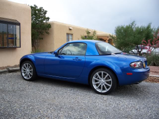 Illustration for article titled Mazda sold a Miata coupe - we just didn't know about it.